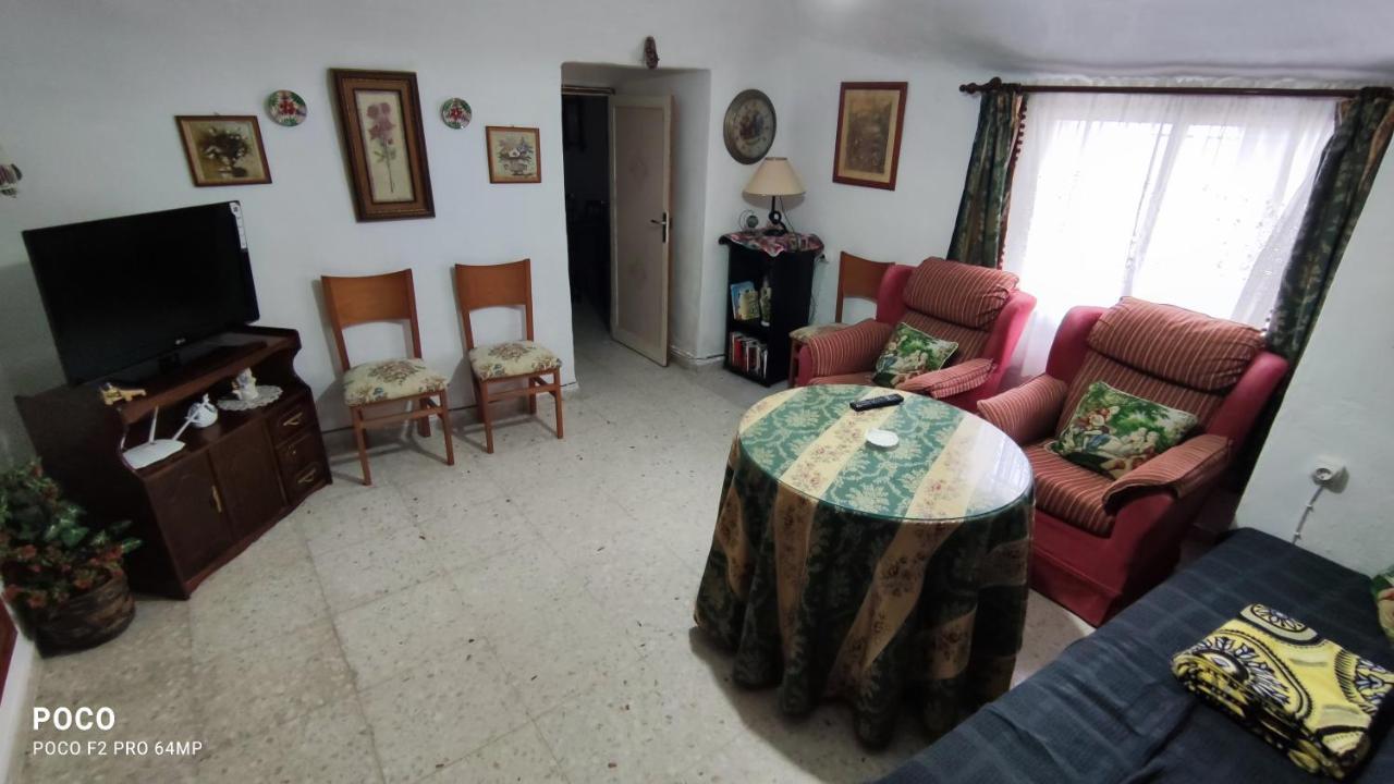 Los CarrionesCueva De La Abuela别墅 外观 照片
