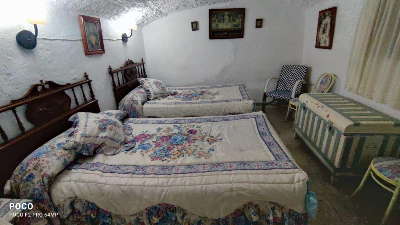 Los CarrionesCueva De La Abuela别墅 外观 照片
